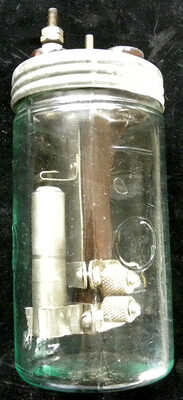 1900-Era General Electric Battery Jar Never Used w/ Original Guts